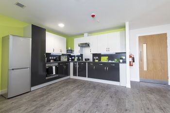 Aparto - Binary Hub Apartamento